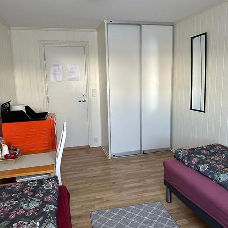Bedroom In City Centre, No Shower Available โอเลซุนด์ ภายนอก รูปภาพ